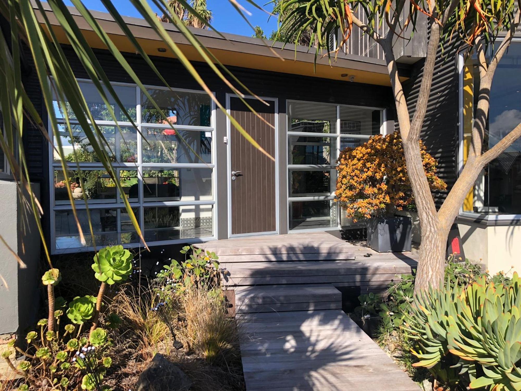 Top Floor Bed And Breakfast Paraparaumu Luaran gambar